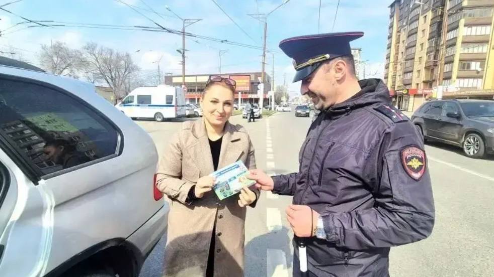 В Карачаево-Черкесии сотрудники Госавтоинспекции провели акцию «Везу ребенка безопасно!» В Карачаево-Черкесии сотрудники Госавтоинспекции провели акцию «Везу ребенка безопасно!»