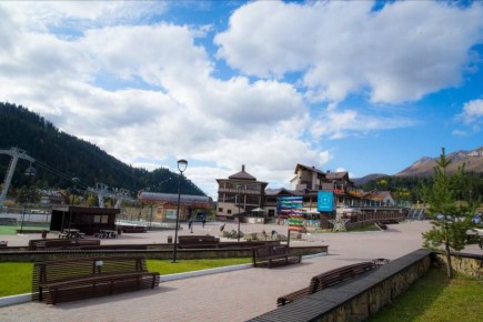 Архыз возглавил рейтинг популярных направлений для отдыха в начале весны