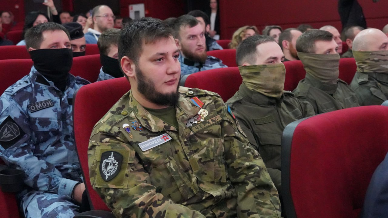 Росгвардейцев Карачаево-Черкесии поздравили с 10-летием со дня образования структуры Росгвардейцев Карачаево-Черкесии поздравили с 10-летием со дня образования структуры