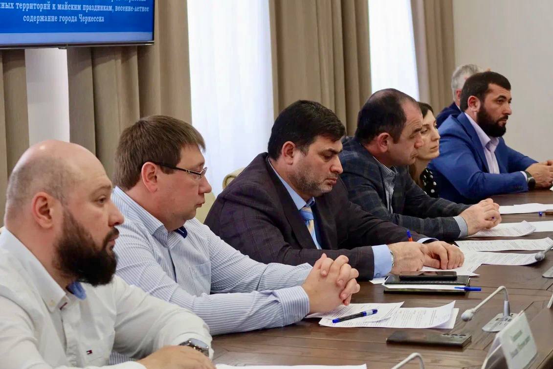 Алексей Баскаев: Город готовится к праздникам Алексей Баскаев: Город готовится к праздникам