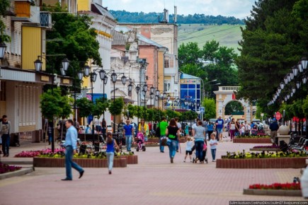 В Черкесске прошло торжественное мероприятие, посвященное 10-летию образования Федеральной службы войск национальной гвардии РФ
