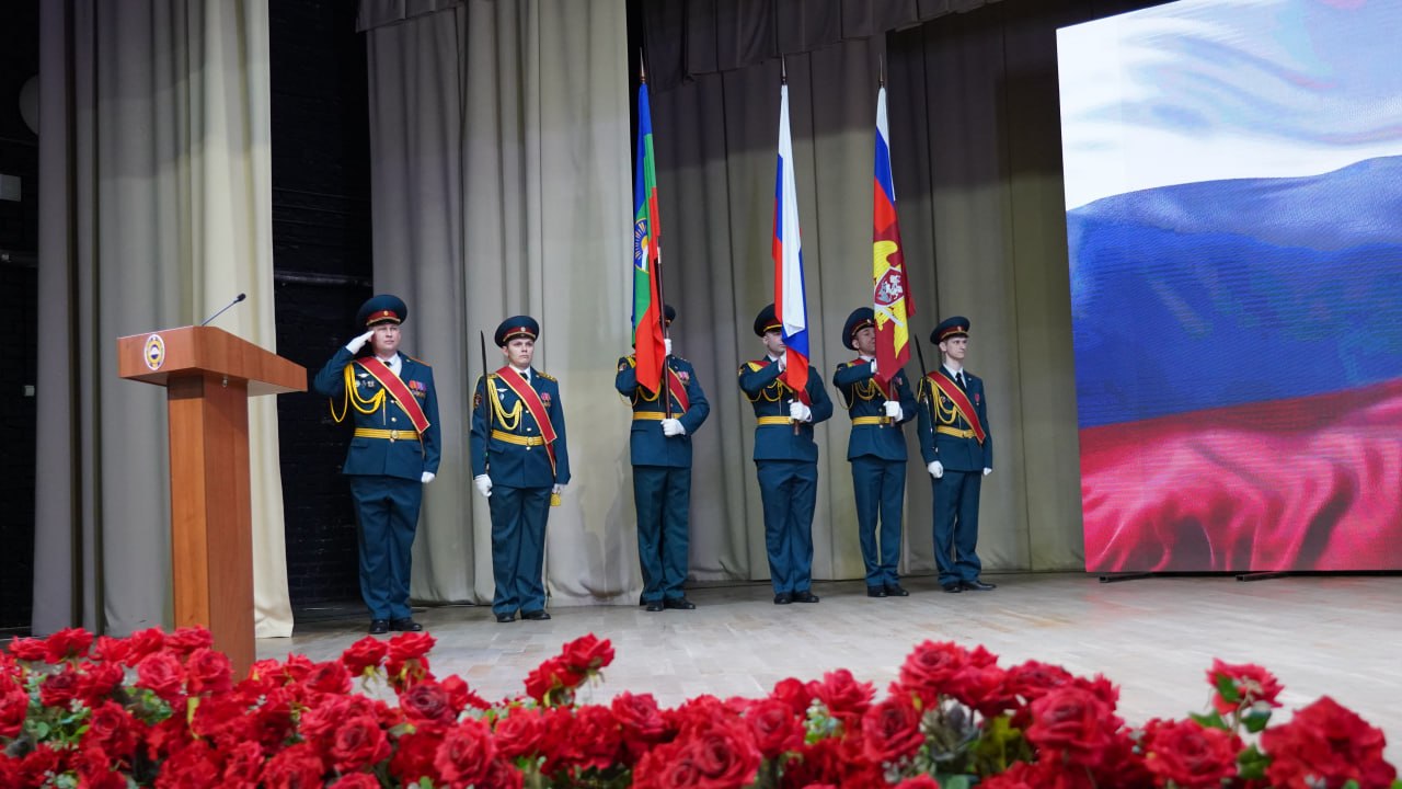 Росгвардейцев Карачаево-Черкесии поздравили с 10-летием со дня образования структуры Росгвардейцев Карачаево-Черкесии поздравили с 10-летием со дня образования структуры
