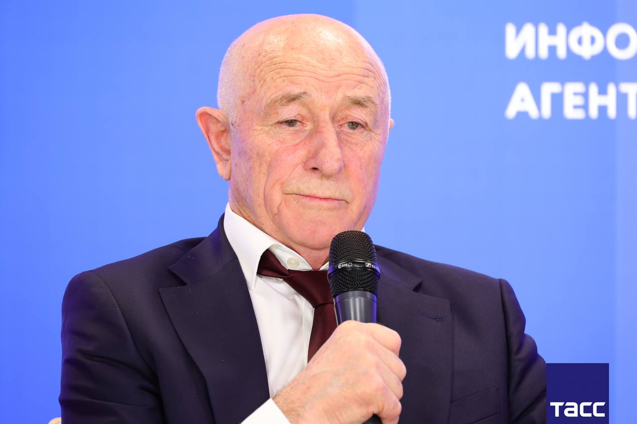 Главное из заявлений, а также фоторепортаж с пресс-конференции в Региональном информационном центре "ТАСС Кавказ", посвященной Дню работника культуры в Карачаево-Черкесской Республике (КЧР): Главное из заявлений, а также фоторепортаж с пресс-конференции в Региональном информационном центре "ТАСС Кавказ", посвященной Дню работника культуры в Карачаево-Черкесской Республике (КЧР):