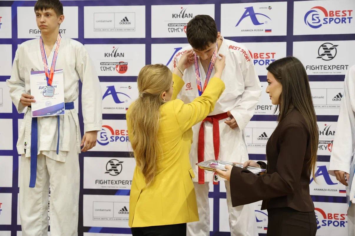 Рашид Темрезов: Друзья, сегодня в Карачаево-Черкесии дан старт Всероссийским соревнованиям по каратэ, посвящённым памяти мастера спорта России международного класса Аслана Кокаева Рашид Темрезов: Друзья, сегодня в Карачаево-Черкесии дан старт Всероссийским соревнованиям по каратэ, посвящённым памяти мастера спорта России международного класса Аслана Кокаева