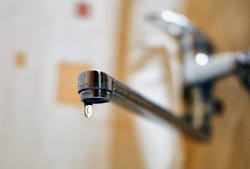 Роспотребнадзор попросил жителей Дагестана не пить воду из-под крана