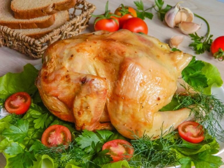 Необычная курица целиком: главные секреты приготовления с грибами и орехами