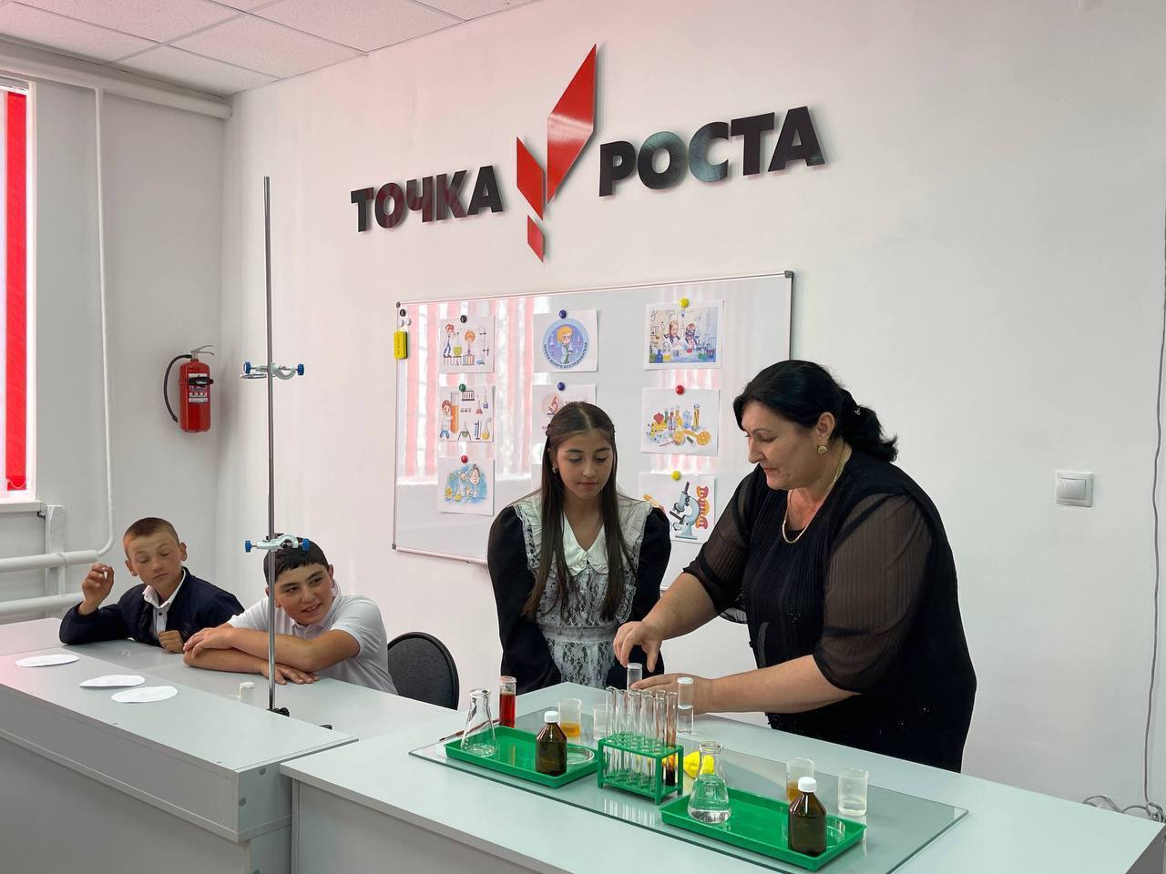 Рашид Темрезов: В республике успешно функционируют 150 центров «Точка роста», созданных в рамках нацпроекта «Образование» Рашид Темрезов: В республике успешно функционируют 150 центров «Точка роста», созданных в рамках нацпроекта «Образование»