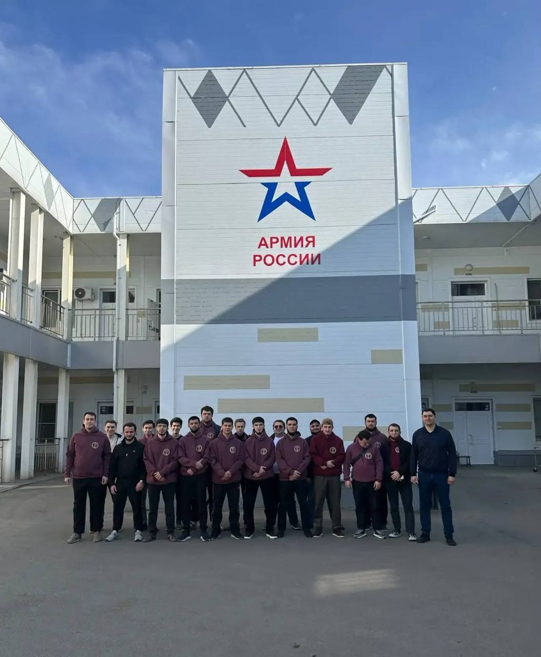 Рашид Темрезов: Более 350 студентов медицинского института СКГА стали волонтерами в Ростовском военном госпитале Рашид Темрезов: Более 350 студентов медицинского института СКГА стали волонтерами в Ростовском военном госпитале