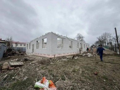 По итогам выездной проверки строительства врачебной амбулатории в Зеленчукском районе приняты меры прокурорского реагирования в связи с нарушением сроков проведения работ