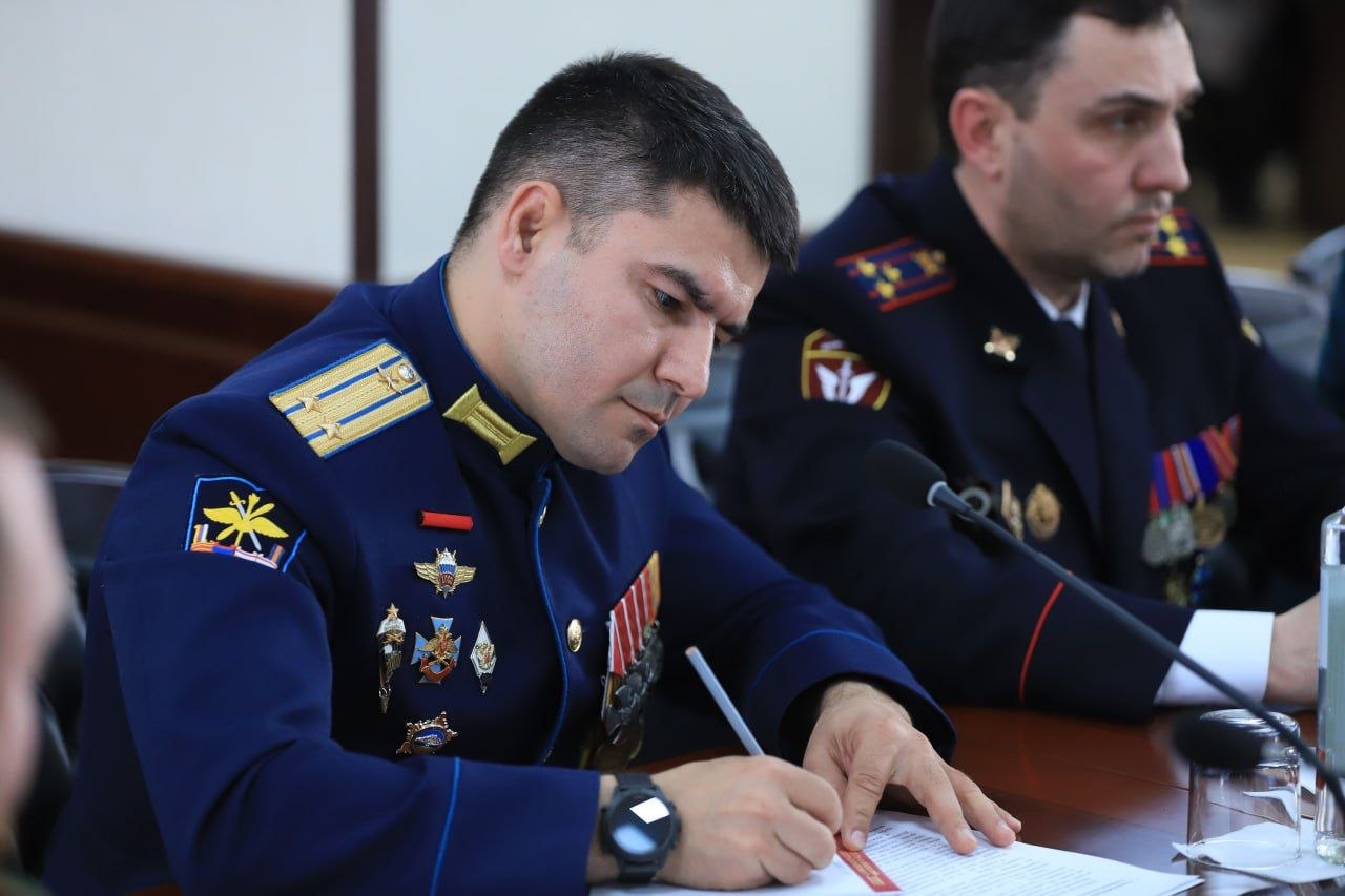 Сегодня полномочный представитель Президента Российской Федерации в Северо-Кавказском федеральном округе Юрий Чайка встретился с ветеранами специальной военной операции – участниками федеральной кадровой программы «Время... Сегодня полномочный представитель Президента Российской Федерации в Северо-Кавказском федеральном округе Юрий Чайка встретился с ветеранами специальной военной операции – участниками федеральной кадровой программы «Время...