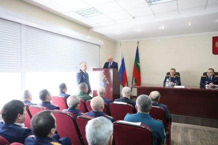 Представлен новый руководитель следственного управления Следственного комитета РФ по Карачаево-Черкесии Владимир Хорольский