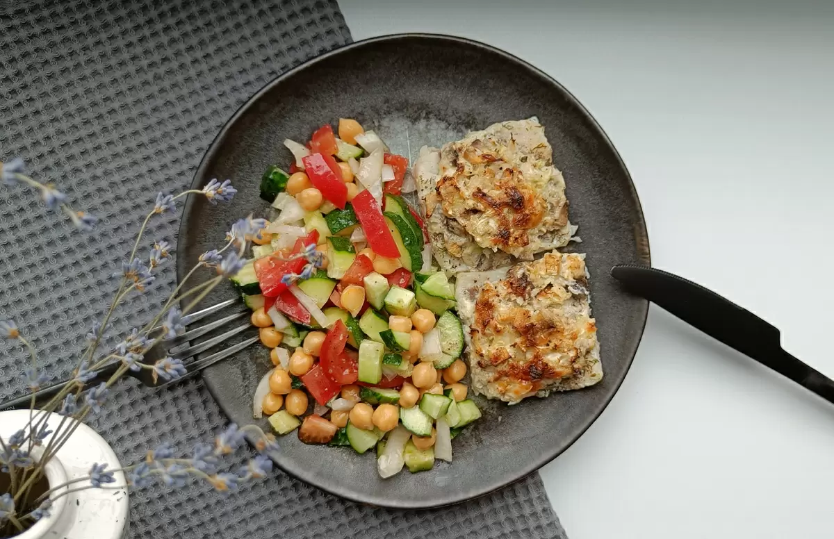 Вдохновение на кухне: запечённое филе минтая