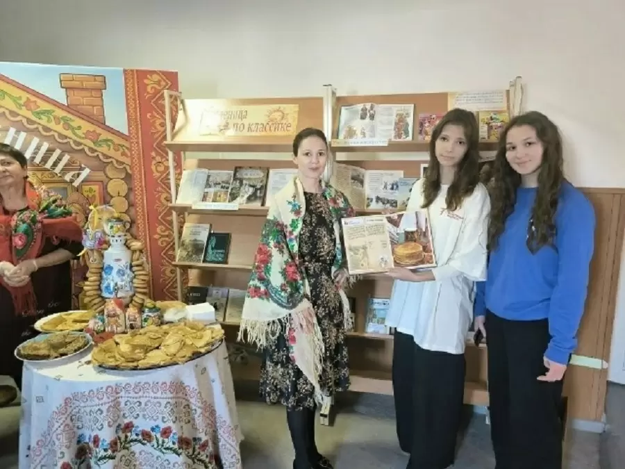 Тарасовская библиотека отмечает Масленицу с блинами и мастер-классами для детей