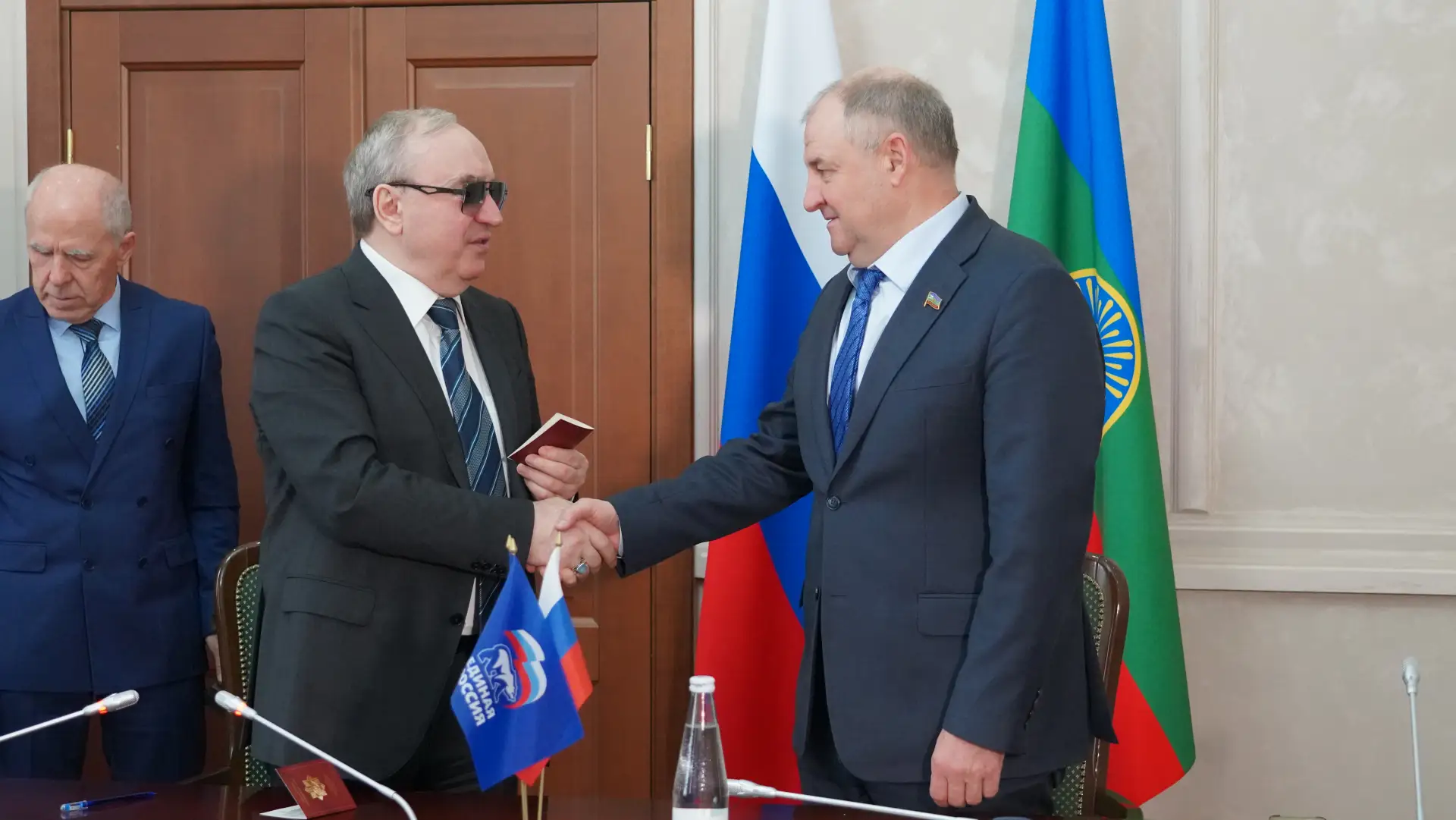 Подписаны соглашения о сотрудничестве между Всероссийским обществом слепых, Правительством КЧР и КЧРО «Единая Россия» Подписаны соглашения о сотрудничестве между Всероссийским обществом слепых, Правительством КЧР и КЧРО «Единая Россия»