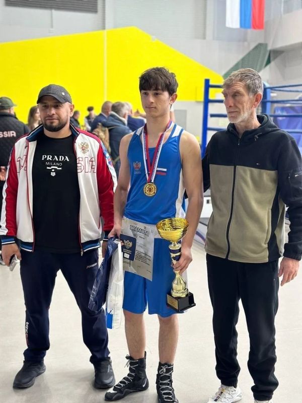 4 ������ � 1 ������ �� ���������� ������