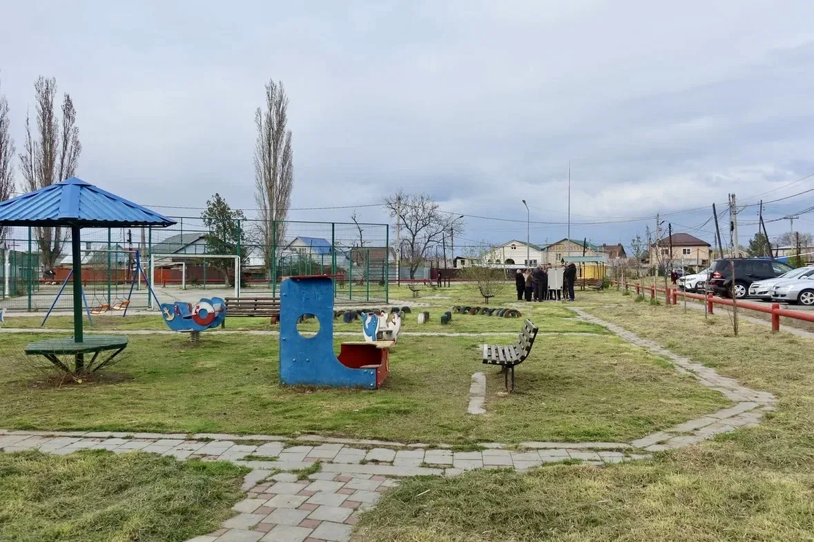 Площадка на улице Набережной: обсудить, обновить, улучшить Площадка на улице Набережной: обсудить, обновить, улучшить