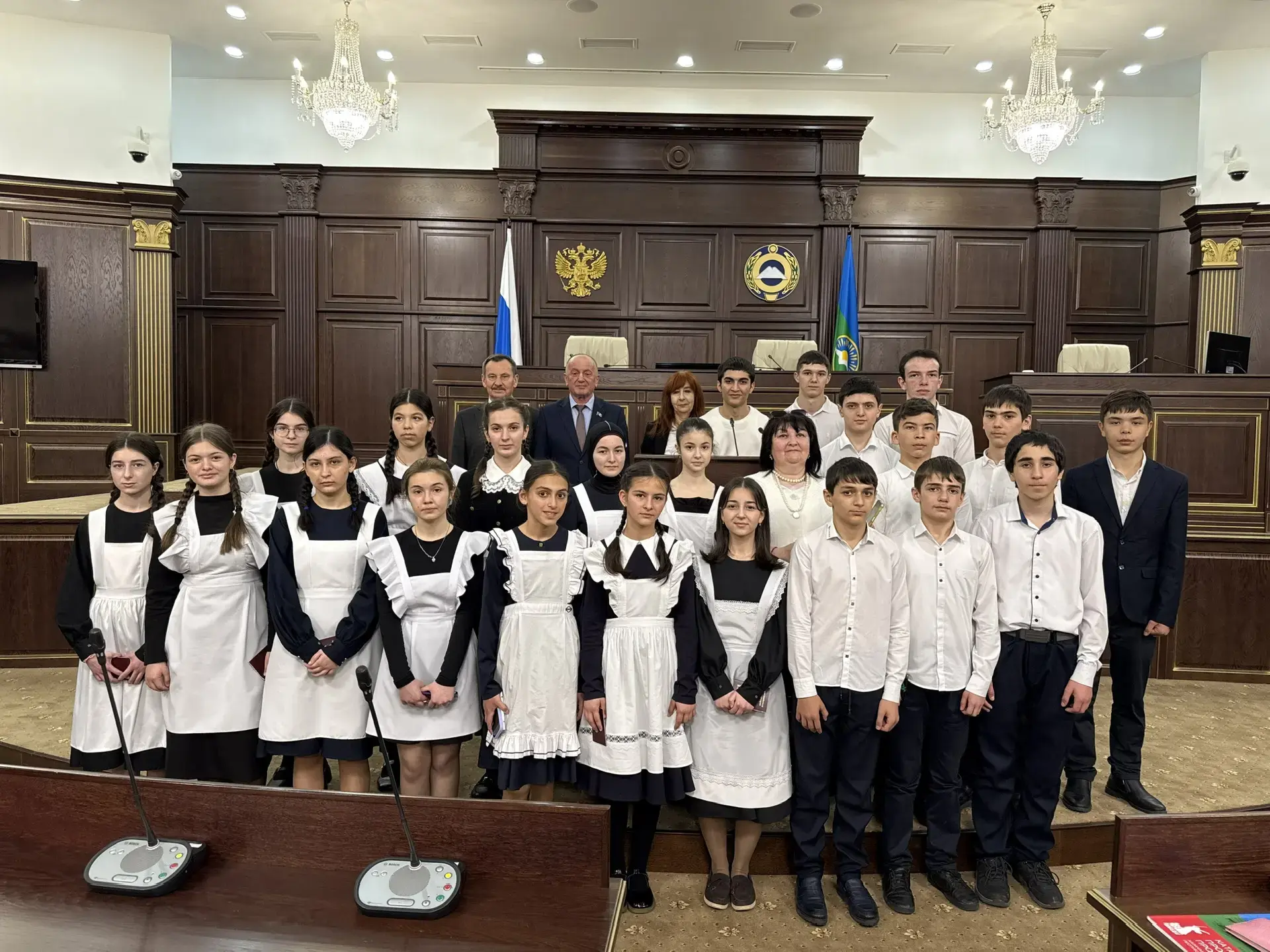 Один день в стенах Парламента Один день в стенах Парламента