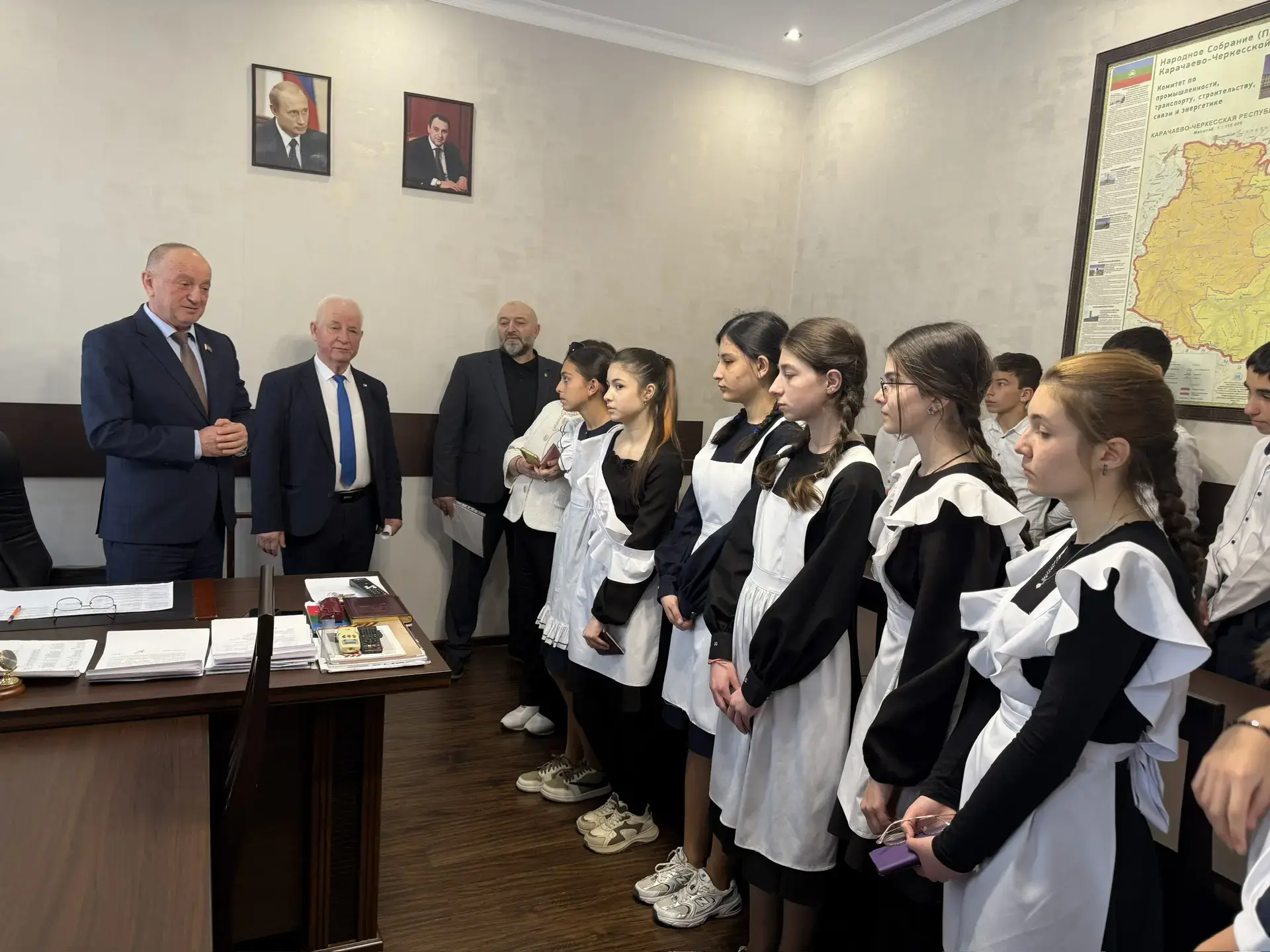 Один день в стенах Парламента Один день в стенах Парламента