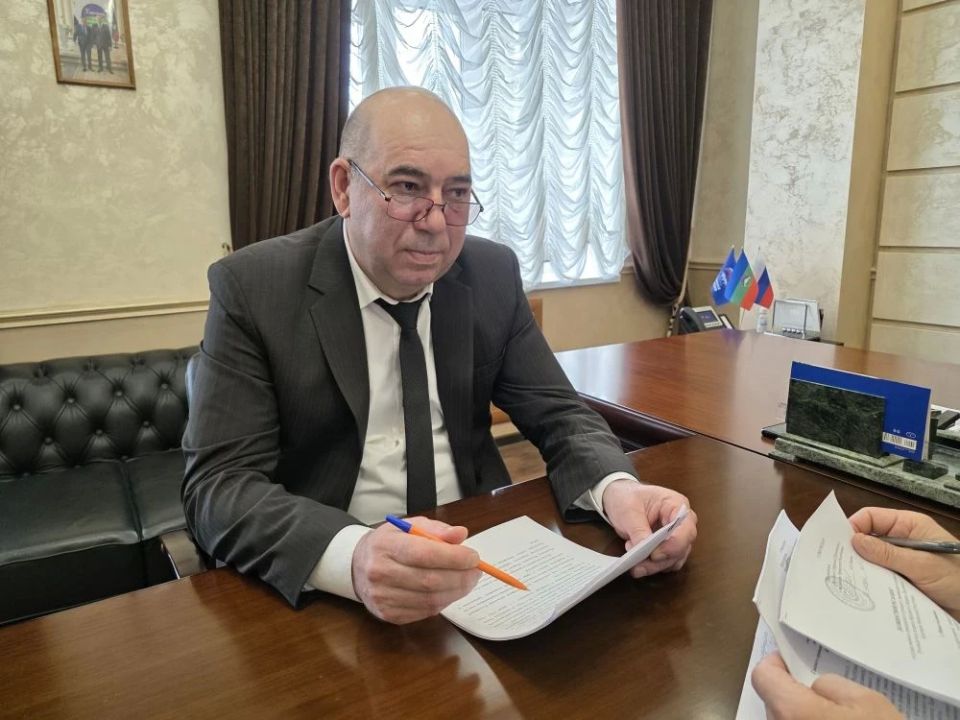Председатель Комитета по законодательству Парламента КЧР Владимир Умалатов провел рабочую встречу с главой администрации Ногайского района Муратом Хапиштовым Председатель Комитета по законодательству Парламента КЧР Владимир Умалатов провел рабочую встречу с главой администрации Ногайского района Муратом Хапиштовым