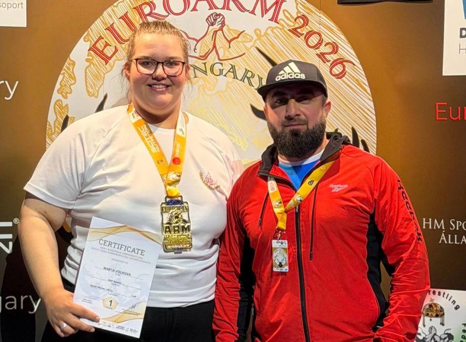 Наша землячка Марта Волкова завоевала золото Чемпионата Европы по армрестлингу среди взрослых в категории на левую руку