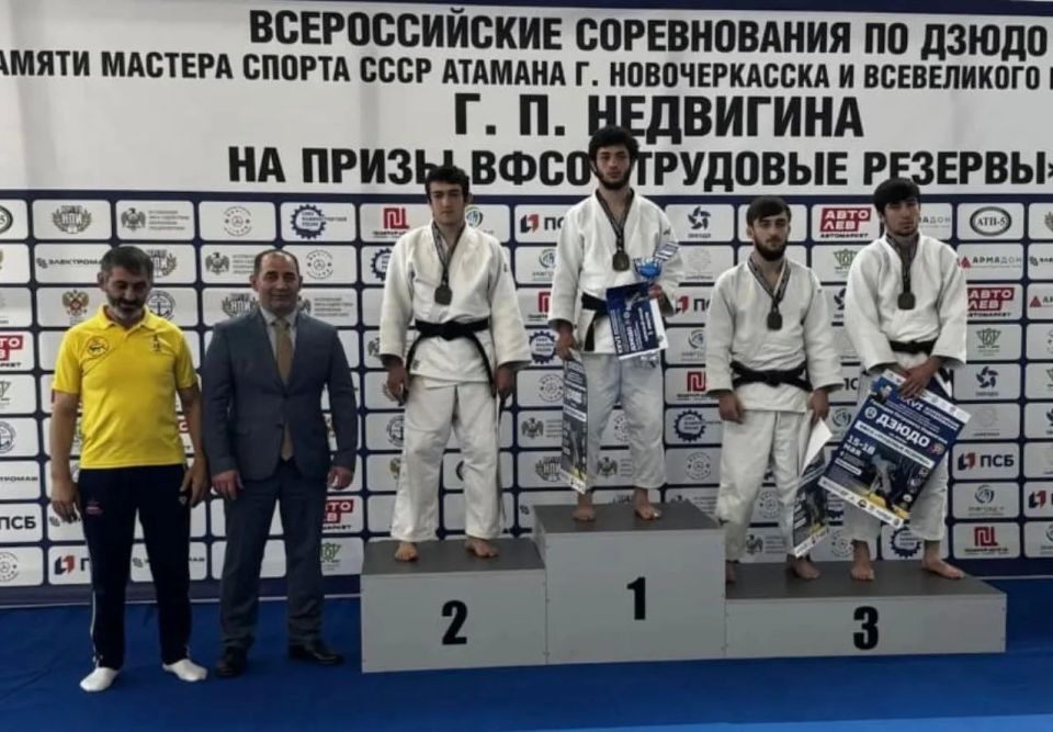 Спортсмены из КЧР завоевали 4 медали Всероссийских соревнований по дзюдо