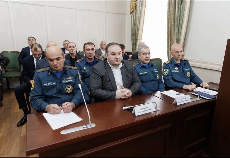 Сегодня у под председательством вице-премьера КЧР Михаила Гаджиева состоялось заседание Комиссии по предупреждению и ликвидации чрезвычайных ситуаций и обеспечению пожарной безопасности КЧР Сегодня у под председательством вице-премьера КЧР Михаила Гаджиева состоялось заседание Комиссии по предупреждению и ликвидации чрезвычайных ситуаций и обеспечению пожарной безопасности КЧР