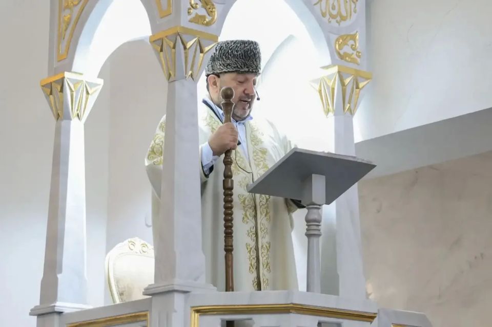 Рашид Темрезов: Дорогие земляки!. . Сегодня мусульмане отмечают один из самых значимых праздников — Курбан-байрам, который стал символом единства и духовного развития Рашид Темрезов: Дорогие земляки!. . Сегодня мусульмане отмечают один из самых значимых праздников — Курбан-байрам, который стал символом единства и духовного развития