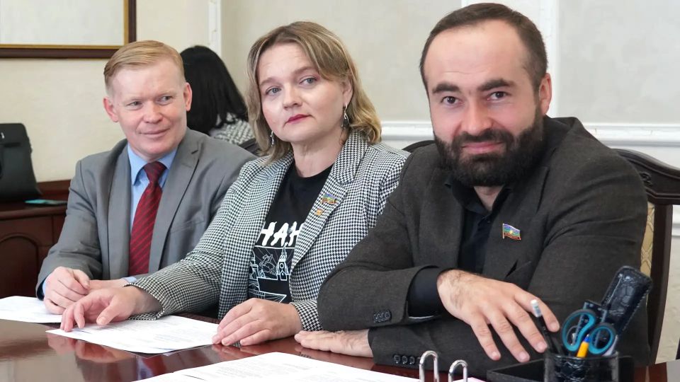 На заседании Комитета по науке и образованию рассмотрели законопроект, позволяющий девятиклассникам бесплатно пройти обучение по профессиям рабочих или должностям служащих На заседании Комитета по науке и образованию рассмотрели законопроект, позволяющий девятиклассникам бесплатно пройти обучение по профессиям рабочих или должностям служащих