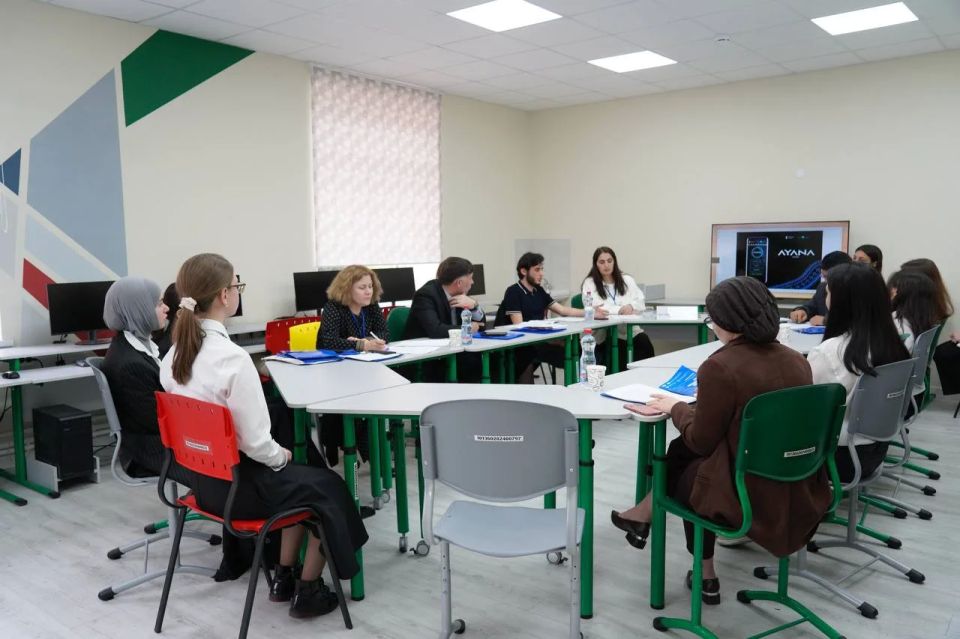 Молодежный конкурс исследовательских работ и социальных проектов "Многоликий Кавказ", организованный в Карачаево-Черкесском госуниверситете имени У. Д. Алиева (КЧГУ) в рамках всероссийской научно-практической конференции... Молодежный конкурс исследовательских работ и социальных проектов "Многоликий Кавказ", организованный в Карачаево-Черкесском госуниверситете имени У. Д. Алиева (КЧГУ) в рамках всероссийской научно-практической конференции...