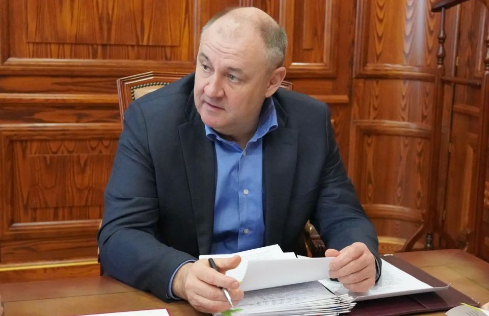 Спикер Парламента КЧР Александр Иванов подписал ряд законопроектов, вынесенных на очередную сессию