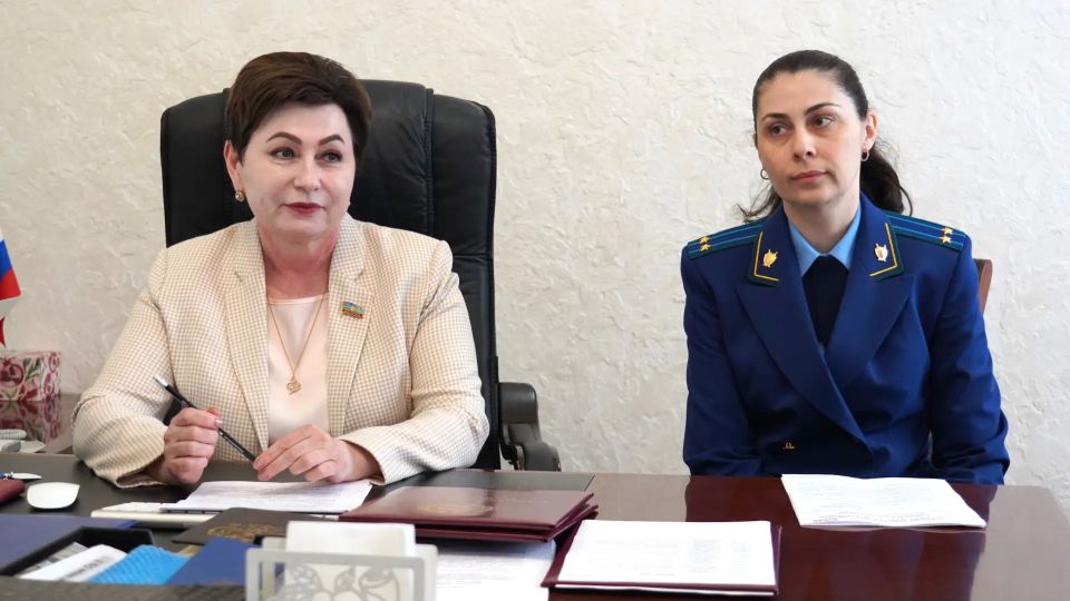 На заседании Комитета по науке и образованию рассмотрели законопроект, позволяющий девятиклассникам бесплатно пройти обучение по профессиям рабочих или должностям служащих