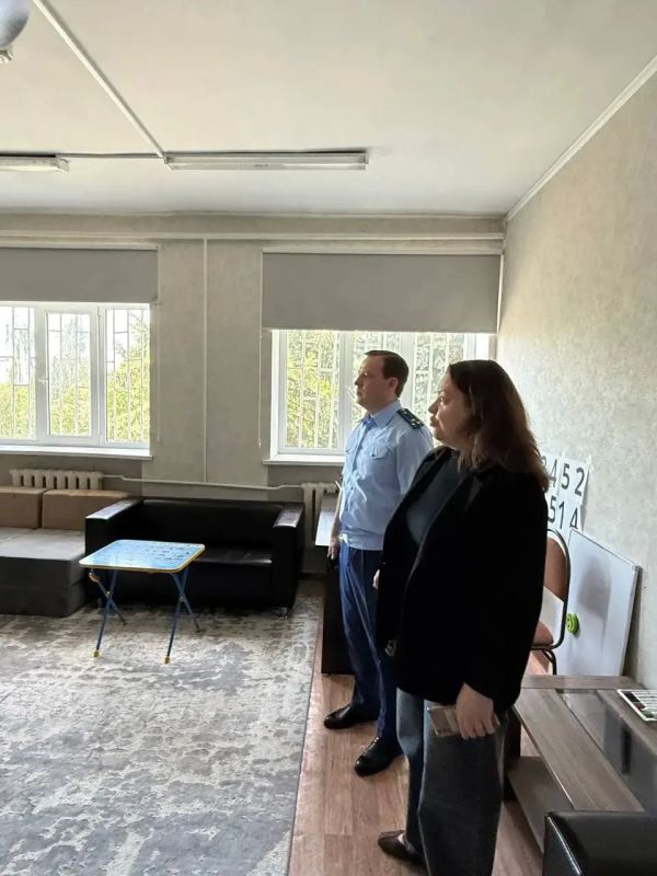 Прокуратура города Черкесска проверила соблюдение прав несовершеннолетних в РГБУ «Комплексный центр социальной помощи семье и детям «Алые паруса» Прокуратура города Черкесска проверила соблюдение прав несовершеннолетних в РГБУ «Комплексный центр социальной помощи семье и детям «Алые паруса»