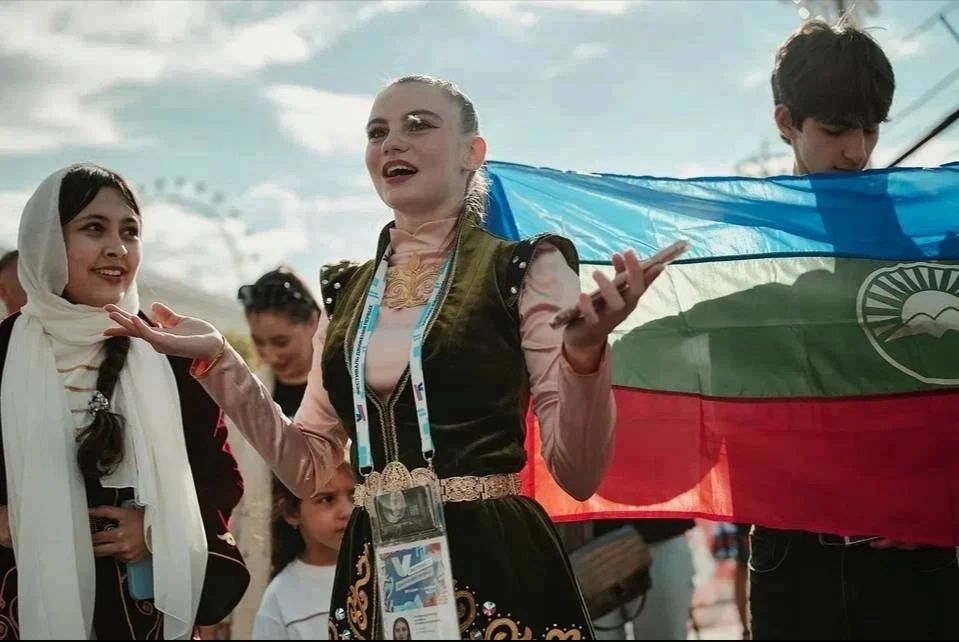 С 30 мая по 1 июня в России прошел V Международный фестиваль детства и юности «Фестиваль Движения Первых», ставший главным событием празднования Международного дня защиты детей С 30 мая по 1 июня в России прошел V Международный фестиваль детства и юности «Фестиваль Движения Первых», ставший главным событием празднования Международного дня защиты детей