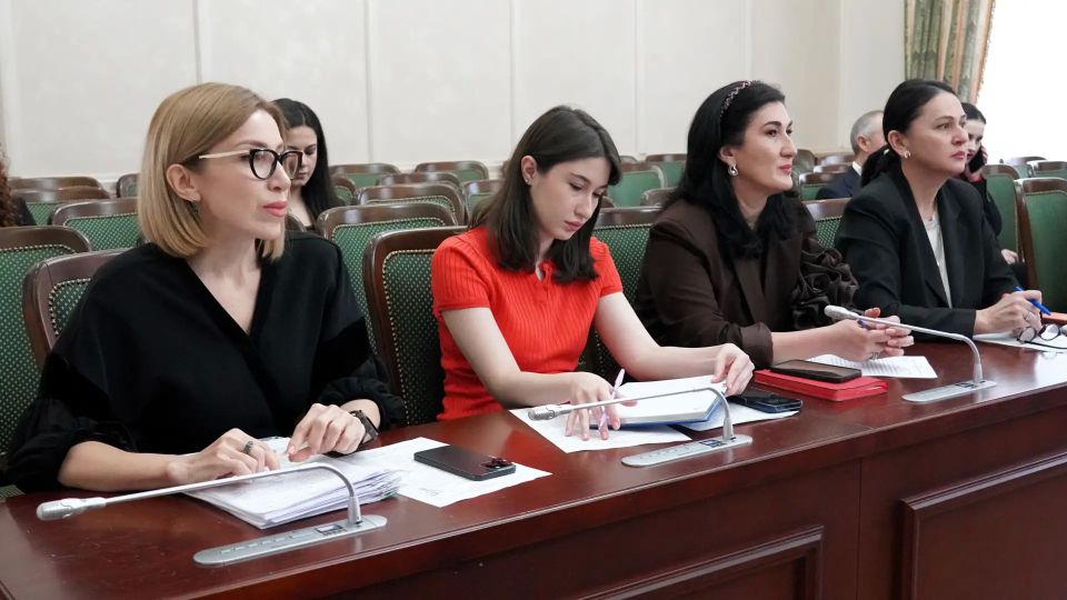 Комитет по здравоохранению, социальной политике и спорту рассмотрел вопросы обеспечения жильем детей-сирот и лекарственного обеспечения пациентов с орфанными заболеваниями Комитет по здравоохранению, социальной политике и спорту рассмотрел вопросы обеспечения жильем детей-сирот и лекарственного обеспечения пациентов с орфанными заболеваниями