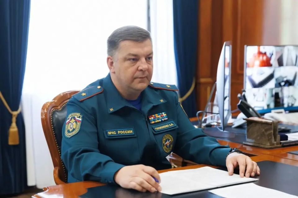 Рашид Темрезов: Ключевые задачи по обеспечению безопасности жителей республики в паводкоопасный период обсудили с начальником Главного управления МЧС России по КЧР генерал-майором Александром Голоколенко Рашид Темрезов: Ключевые задачи по обеспечению безопасности жителей республики в паводкоопасный период обсудили с начальником Главного управления МЧС России по КЧР генерал-майором Александром Голоколенко