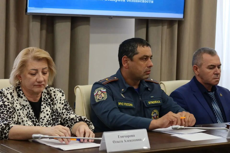 На повестке – вопросы безопасности в летний период На повестке – вопросы безопасности в летний период