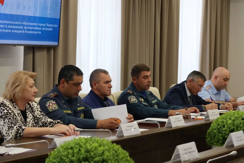 На повестке – вопросы безопасности в летний период На повестке – вопросы безопасности в летний период