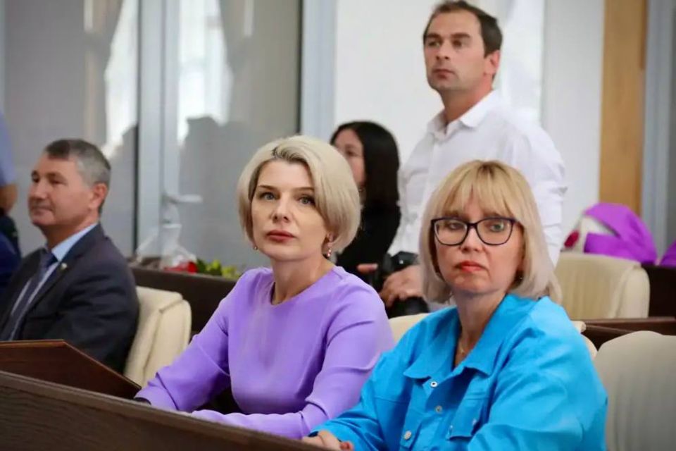 Алексей Баскаев: В торжественной обстановке в мэрии Черкесска наградили работников социальной сферы Алексей Баскаев: В торжественной обстановке в мэрии Черкесска наградили работников социальной сферы