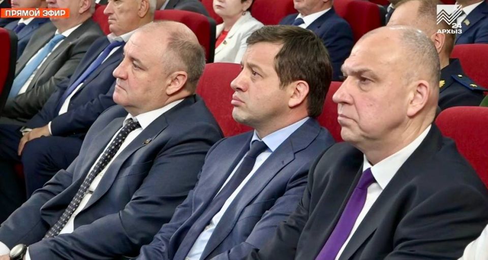 Алексей Баскаев: Рашид Темрезов: Именно на муниципальном уровне формируется качество повседневной жизни людей Алексей Баскаев: Рашид Темрезов: Именно на муниципальном уровне формируется качество повседневной жизни людей