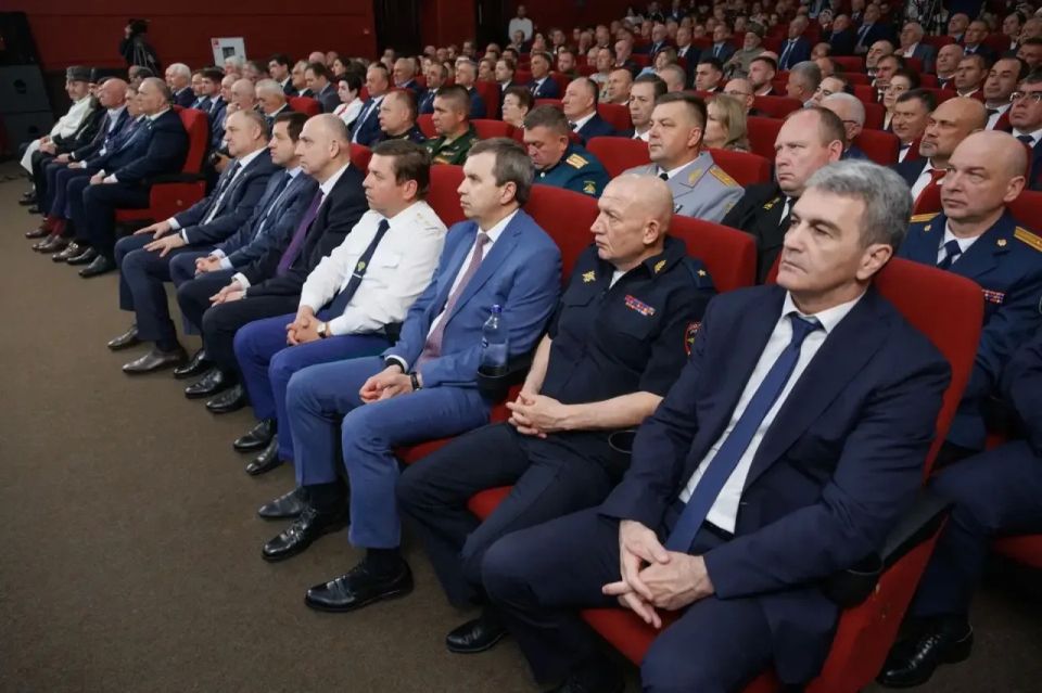Рашид Темрезов: Наша задача — обеспечить устойчивость экономики, социальную стабильность и движение вперёд Рашид Темрезов: Наша задача — обеспечить устойчивость экономики, социальную стабильность и движение вперёд