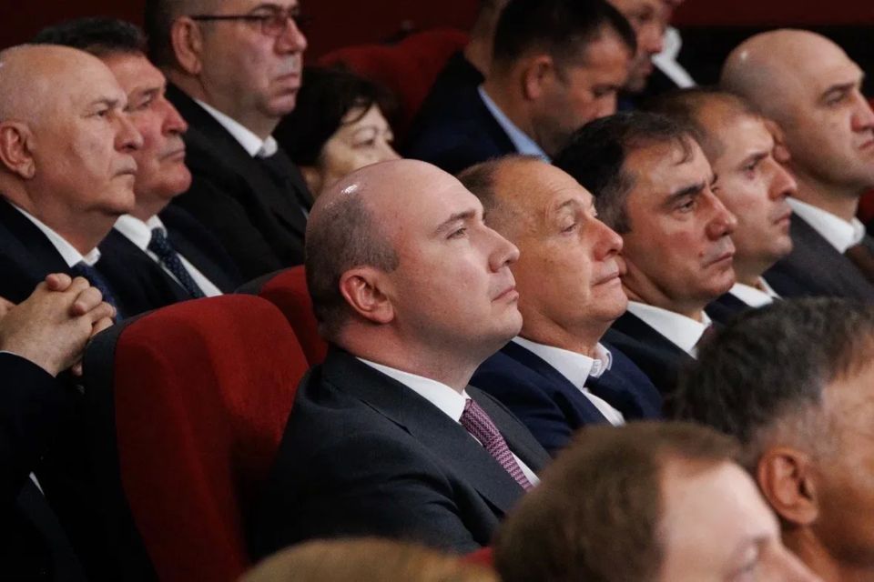 Рашид Темрезов подвел итоги 2025 года и поставил задачи по дальнейшему развитию республики Рашид Темрезов подвел итоги 2025 года и поставил задачи по дальнейшему развитию республики