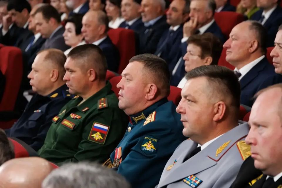 Рашид Темрезов: Наша задача — обеспечить устойчивость экономики, социальную стабильность и движение вперёд Рашид Темрезов: Наша задача — обеспечить устойчивость экономики, социальную стабильность и движение вперёд