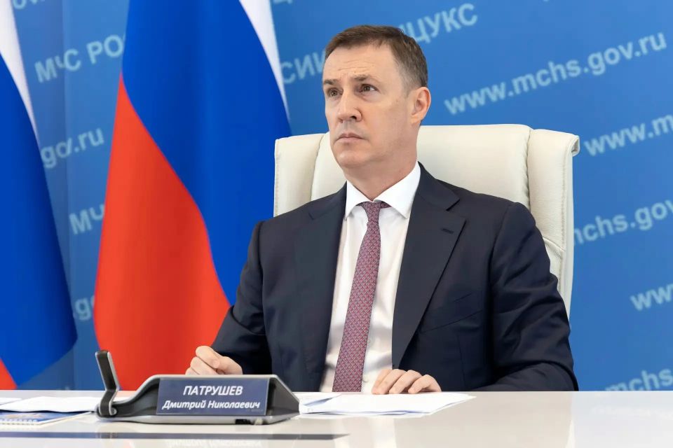 МЧС России оказывает всестороннюю поддержку Минприроды и регионам в борьбе с природными пожарами МЧС России оказывает всестороннюю поддержку Минприроды и регионам в борьбе с природными пожарами