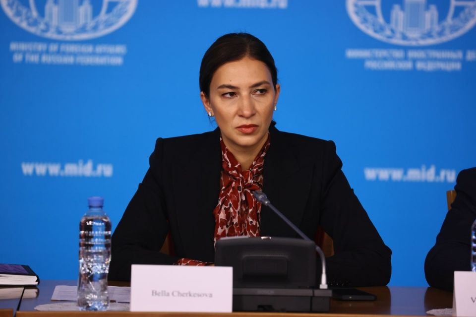 16 июня в МИД России состоялся брифинг для послов иностранных государств по вопросу проведения в Москве в период с 17 по 19 сентября Второго Глобального цифрового форума (#ГЦФ) — крупнейшего отечественного мероприятия... 16 июня в МИД России состоялся брифинг для послов иностранных государств по вопросу проведения в Москве в период с 17 по 19 сентября Второго Глобального цифрового форума (#ГЦФ) — крупнейшего отечественного мероприятия...