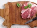 Врачи предостерегают: свинина может стать источником инфекций