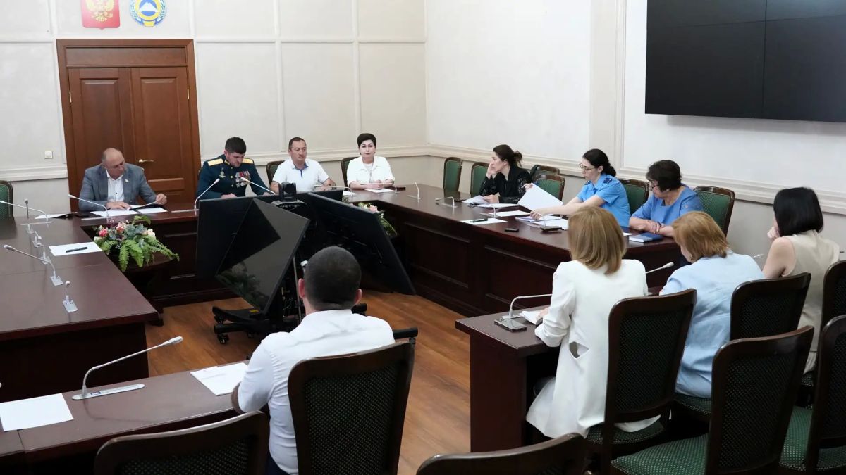 Председатель Комитета по местному самоуправлению Дахир Мутчаев провел заседание, на котором рассмотрели 4 законопроекта Председатель Комитета по местному самоуправлению Дахир Мутчаев провел заседание, на котором рассмотрели 4 законопроекта