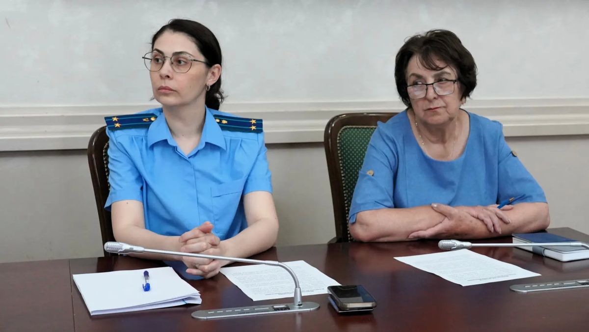 Председатель Комитета по местному самоуправлению Дахир Мутчаев провел заседание, на котором рассмотрели 4 законопроекта Председатель Комитета по местному самоуправлению Дахир Мутчаев провел заседание, на котором рассмотрели 4 законопроекта