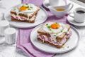 Рецепт сэндвича Крок-мадам с ветчиной, сыром и соусом Бешамель
