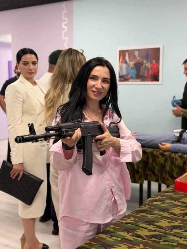 Молодежь в цифровую эпоху. В молодежном центре поселка Кавказский прошла панельная дискуссия «Молодежь в цифровую эпоху: роль блогеров и лидеров общественного мнения» Молодежь в цифровую эпоху. В молодежном центре поселка Кавказский прошла панельная дискуссия «Молодежь в цифровую эпоху: роль блогеров и лидеров общественного мнения»