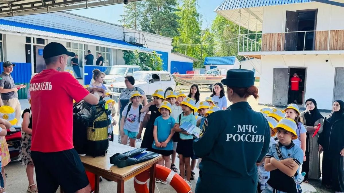 О безопасном отдыхе вблизи водоёмов рассказали спасатели и сотрудники Государственной инспекции по маломерным судам О безопасном отдыхе вблизи водоёмов рассказали спасатели и сотрудники Государственной инспекции по маломерным судам